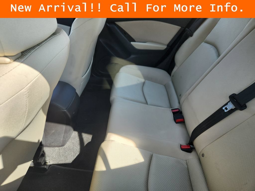Used 2018 MAZDA MAZDA3 Sport FWD image 11