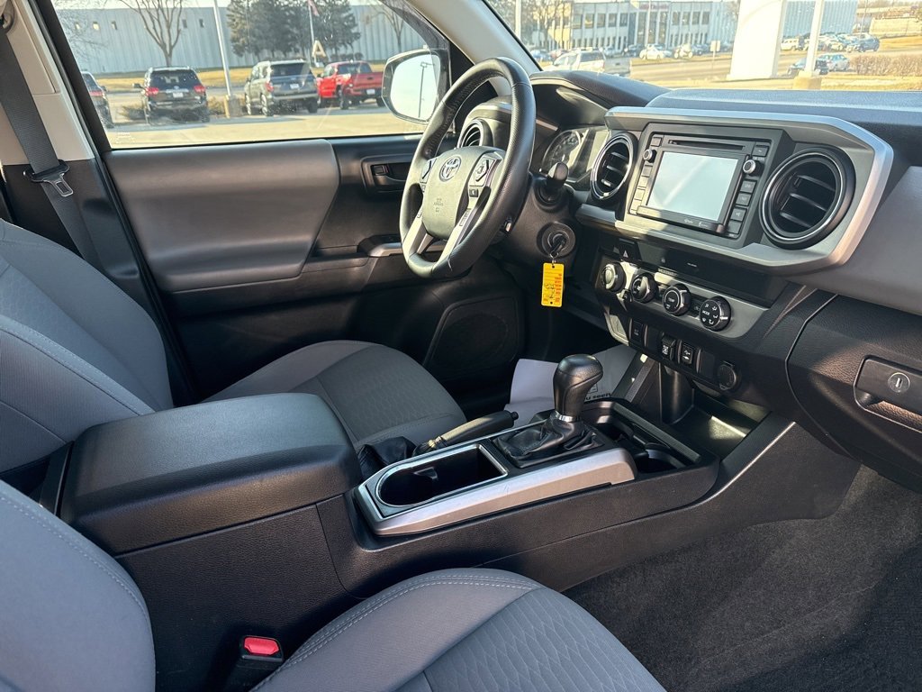 Certified 2019 Toyota Tacoma SR5 image 21