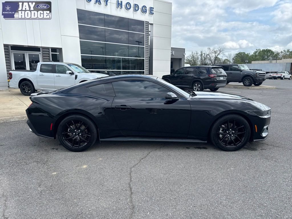 Certified 2025 Ford Mustang Coupe image 7