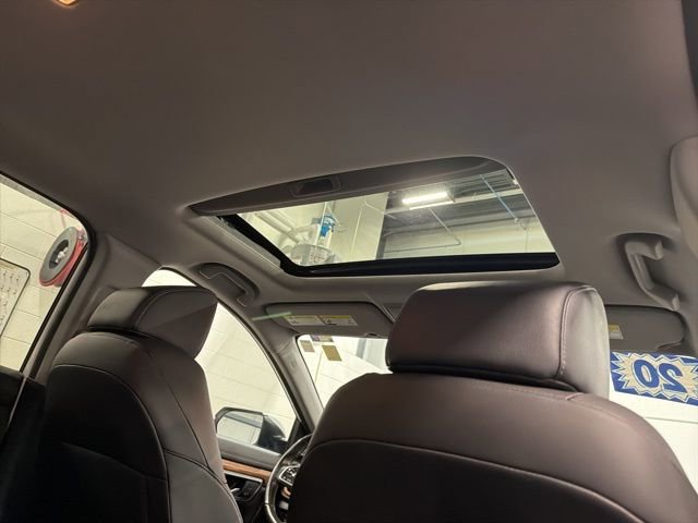 Used 2020 Honda CR-V Touring image 25