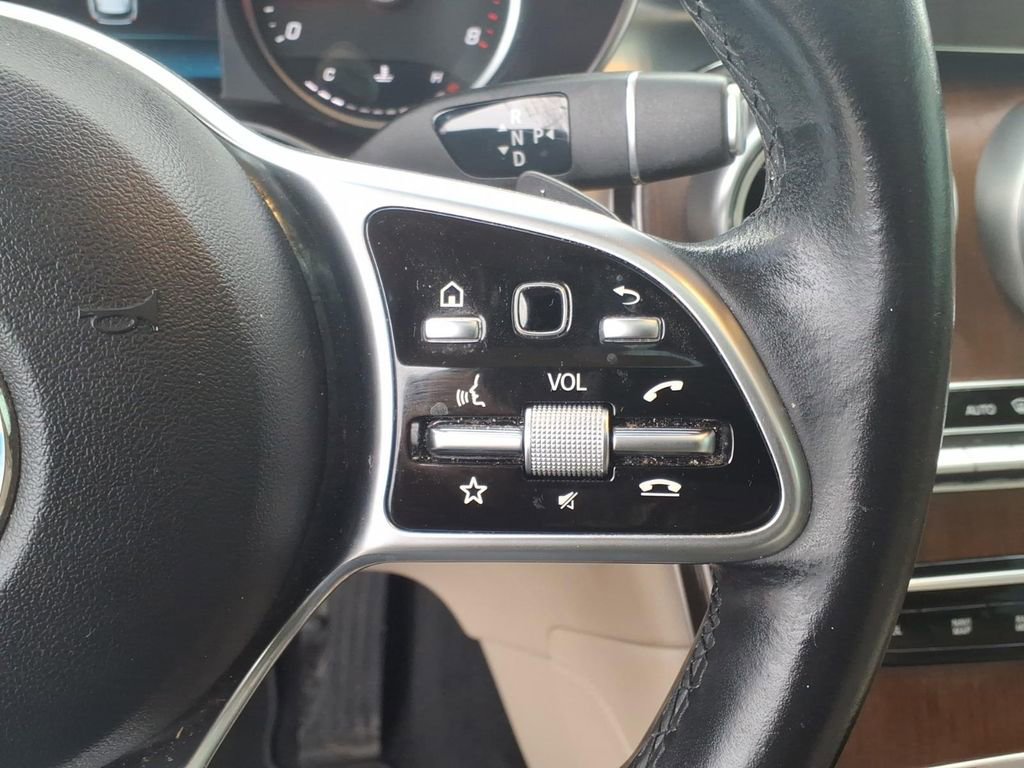 Used 2020 Mercedes-Benz GLC 300 GLC 300 image 22