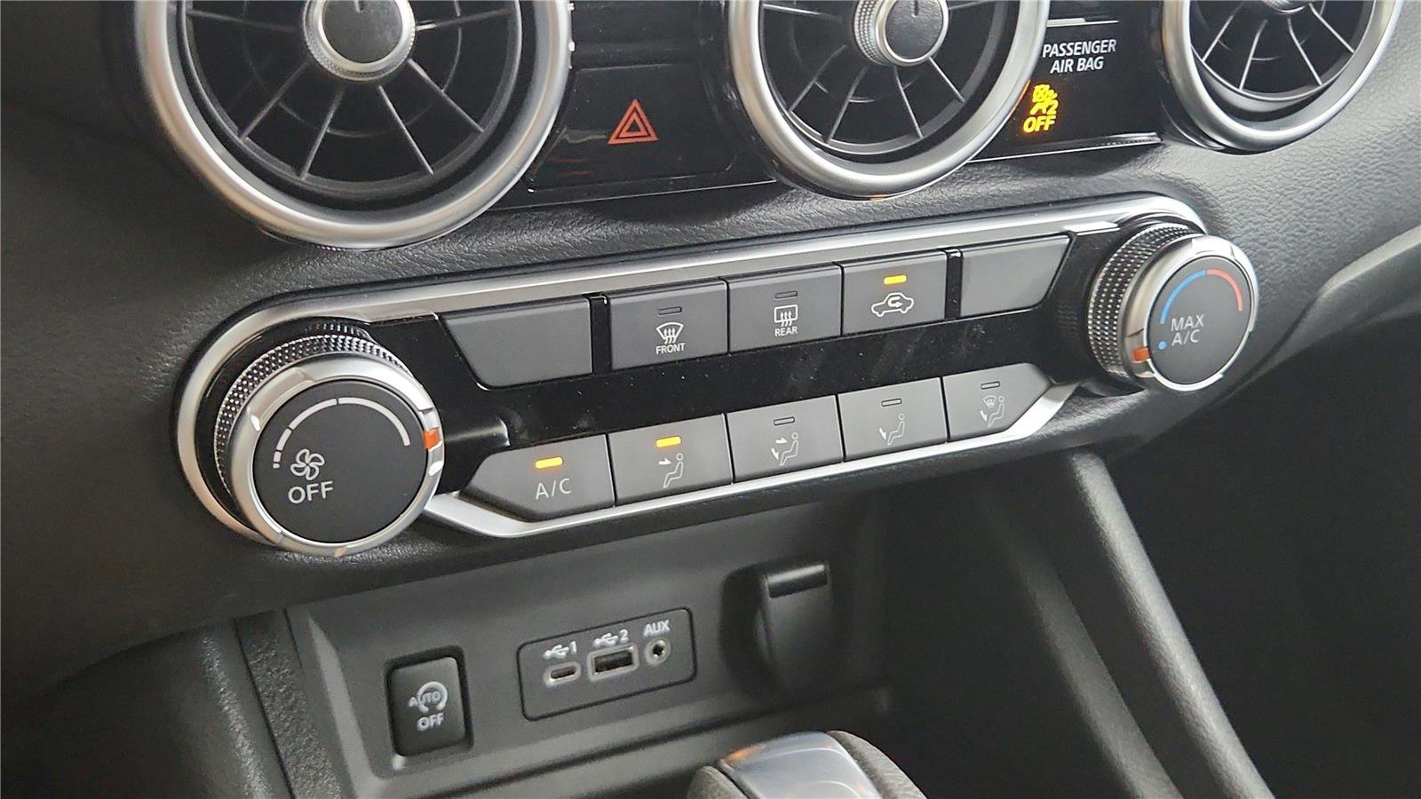 Used 2024 Nissan Sentra SV image 38