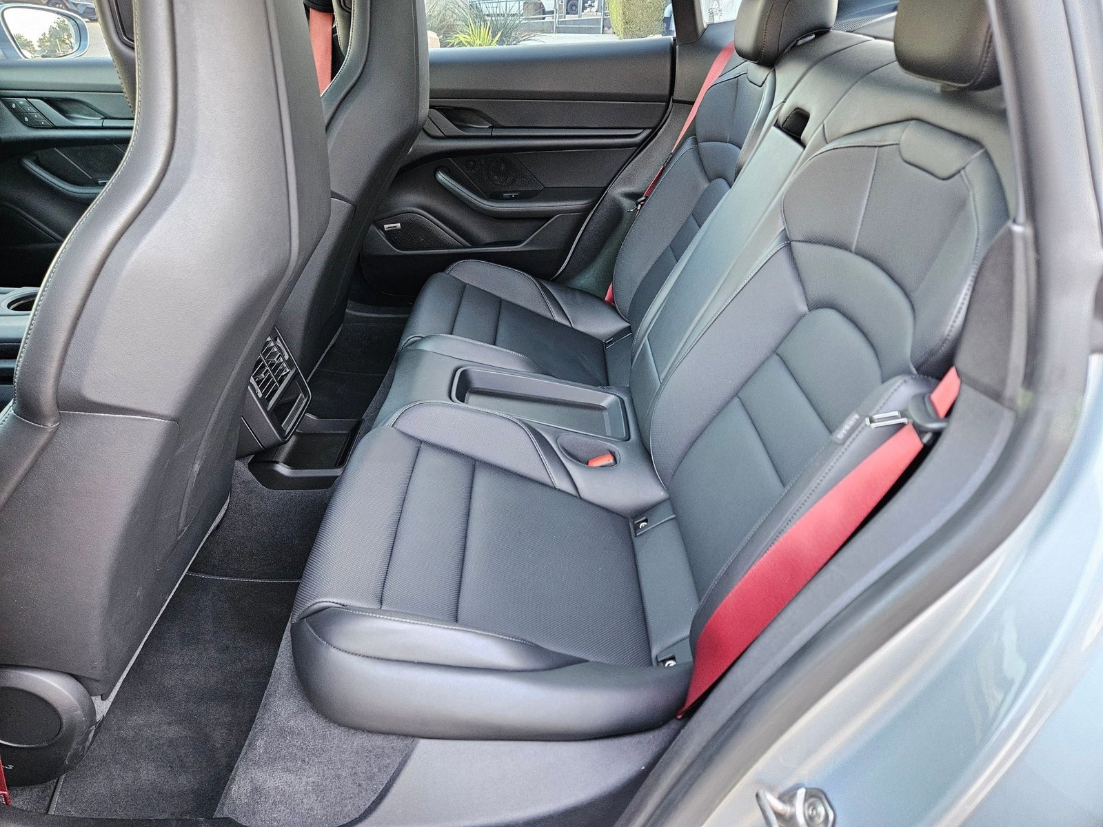 Used 2023 Porsche Taycan image 20