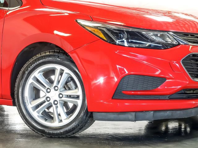 Certified 2017 Chevrolet Cruze LT w/ Convenience Package FWD image 4