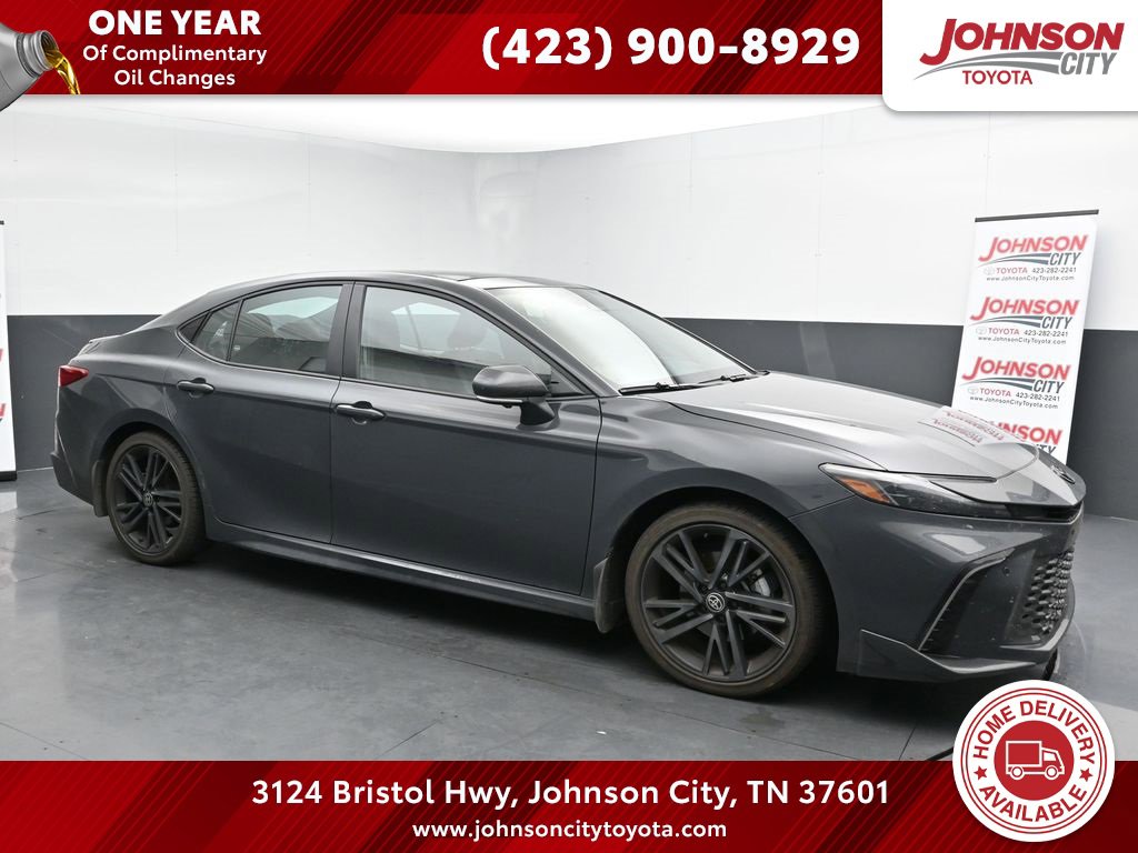 Used 2025 Toyota Camry XSE image 1