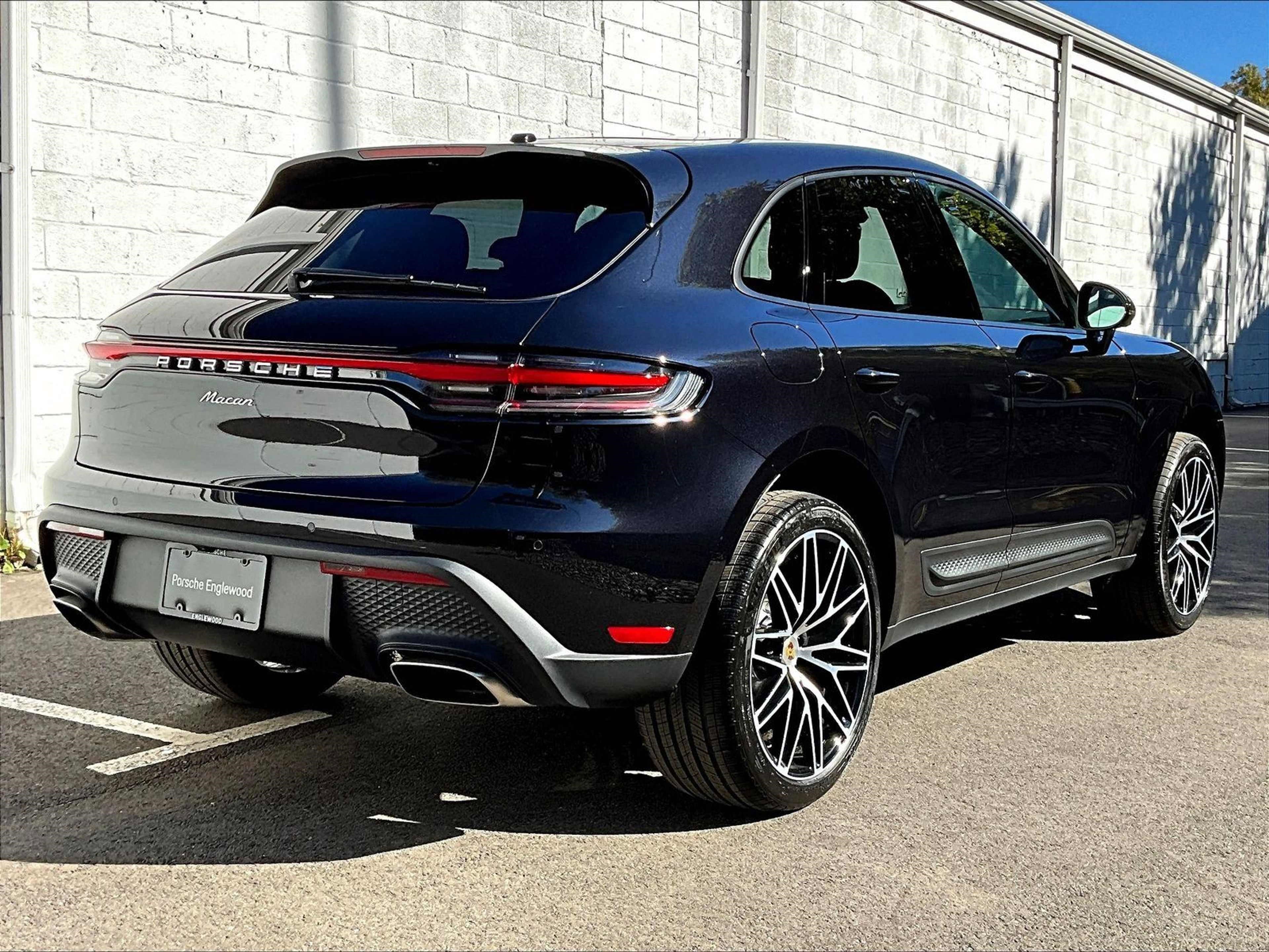 New 2026 Porsche Macan image 23