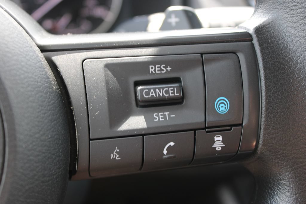 Used 2024 Nissan Rogue SV AWD/4WD image 37