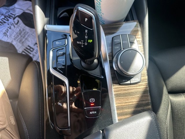 Used 2022 BMW 530i xDrive w/ Premium Package image 28