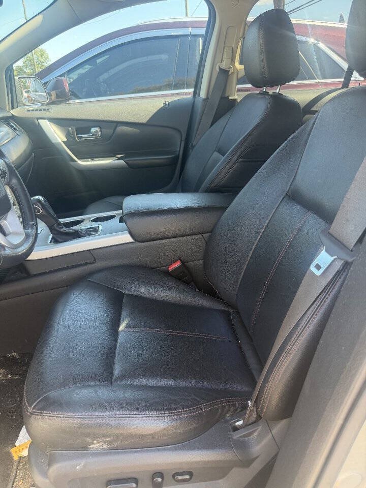 Used 2014 Ford Edge SEL w/ Equipment Group 205A AWD/4WD image 3
