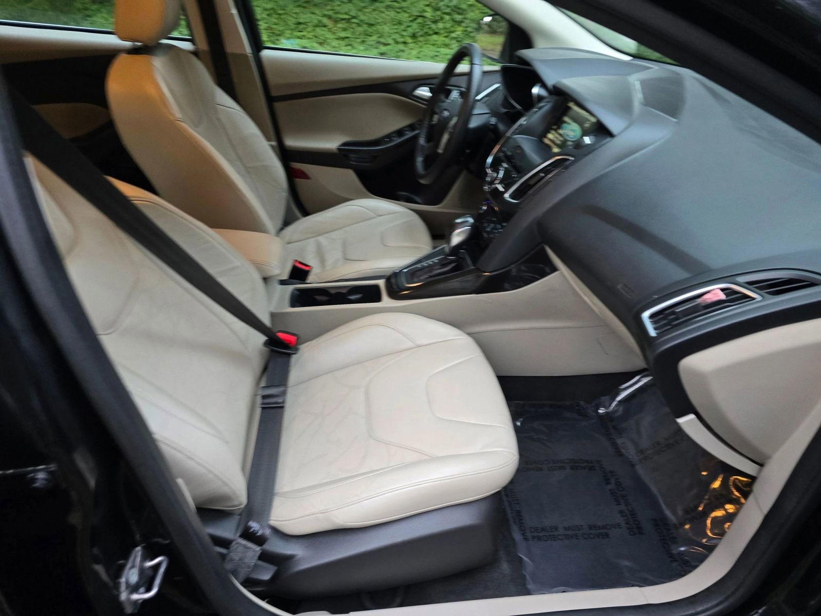 Used 2015 Ford Focus Electric Hatchback w/ Exterior Protection Package image 11