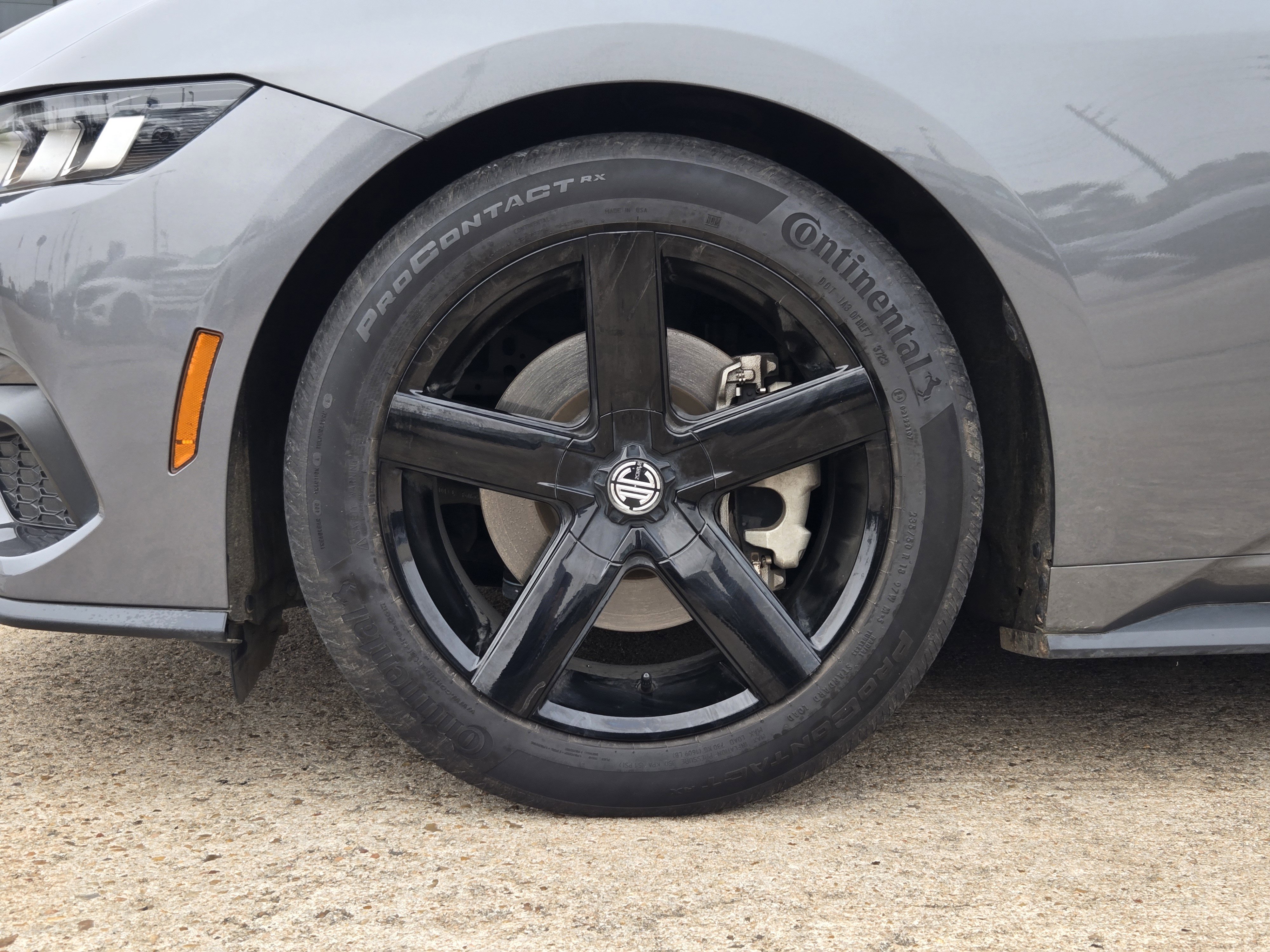 Used 2024 Ford Mustang Coupe image 7