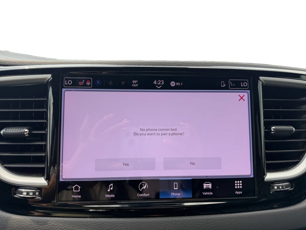 Used 2025 Chrysler Pacifica Select FWD image 18