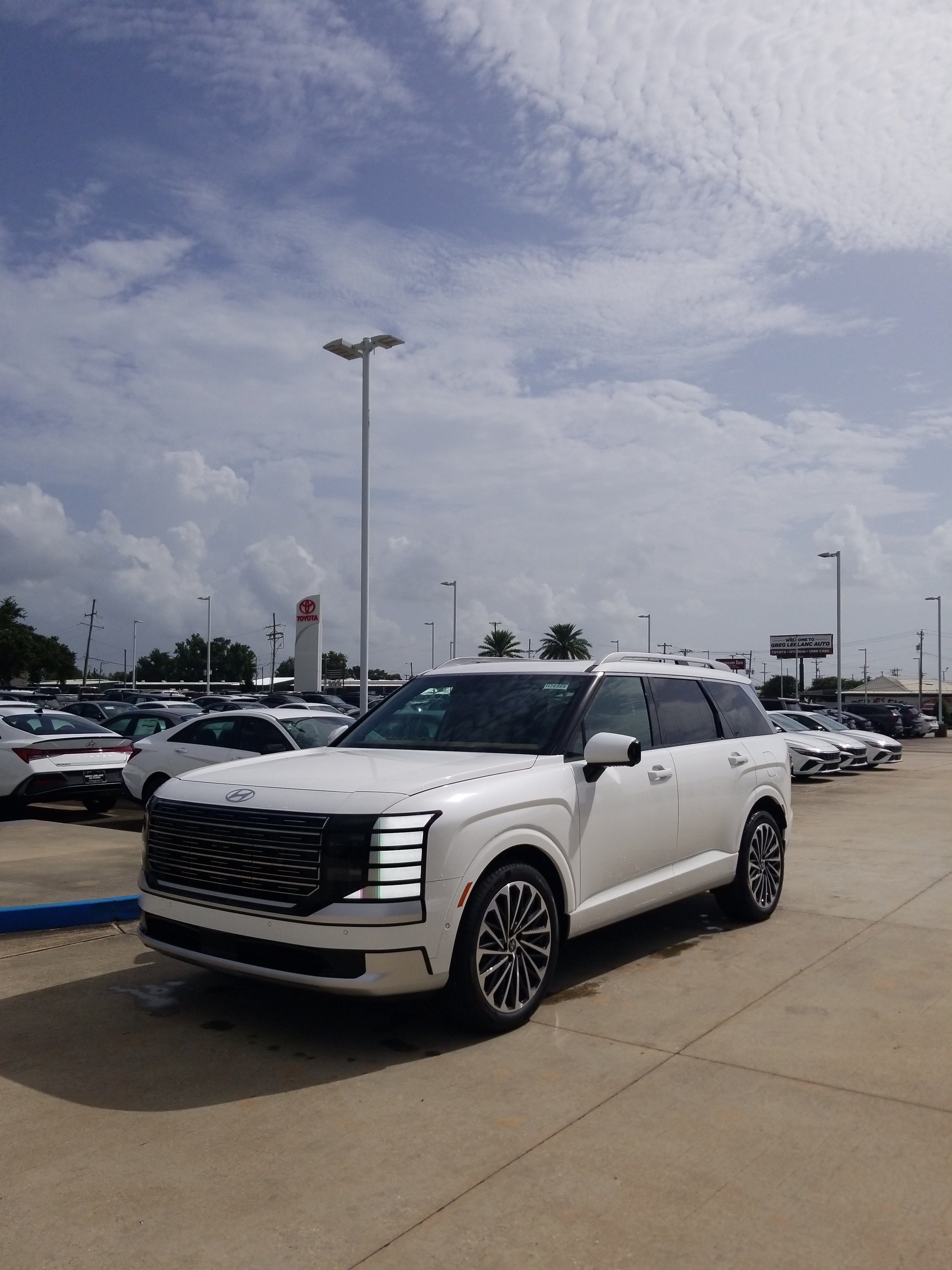 New 2026 Hyundai Palisade Calligraphy AWD/4WD image 3