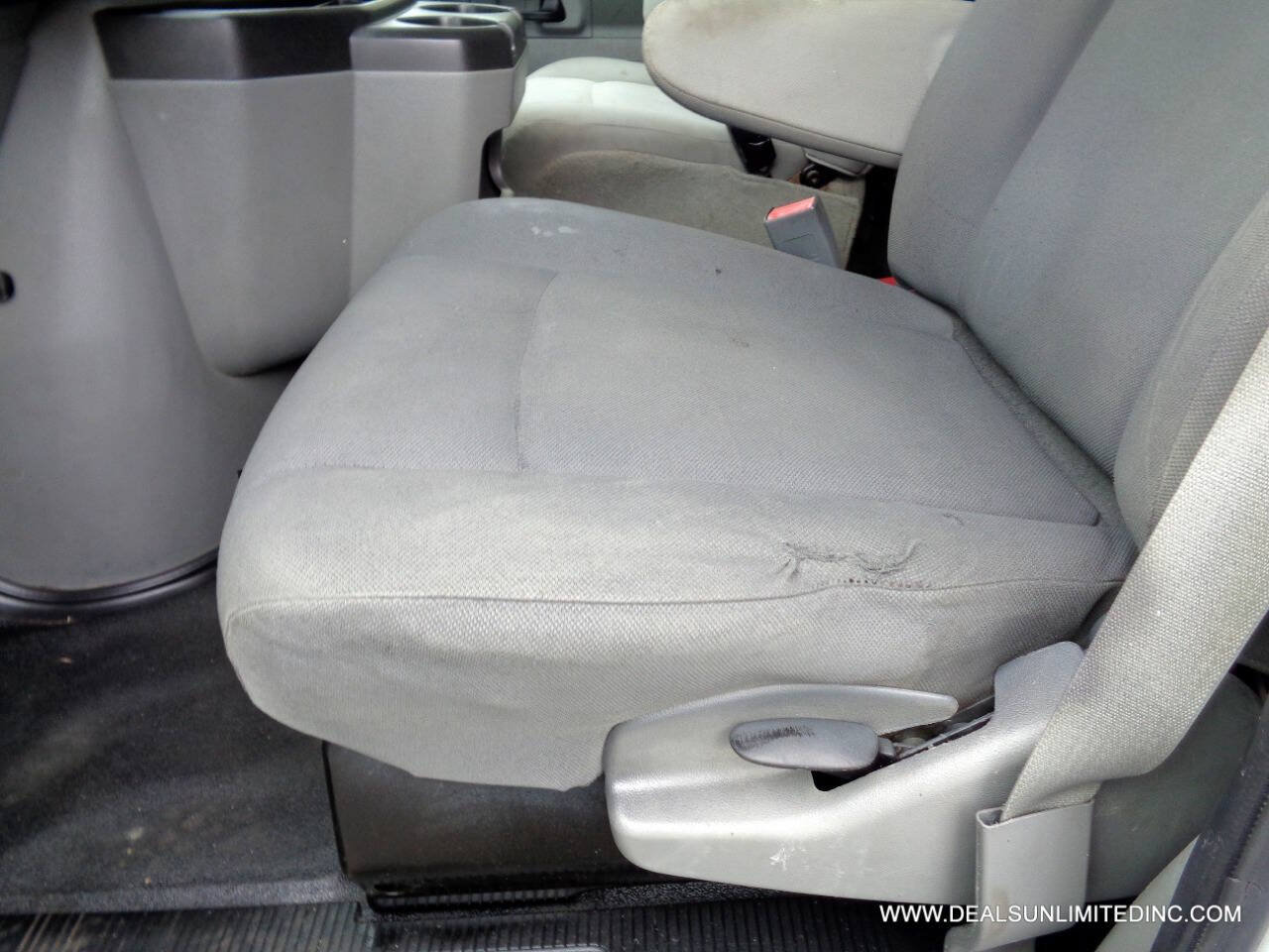 Used 2014 Ford E-250 and Econoline 250 w/ Power Group RWD image 7