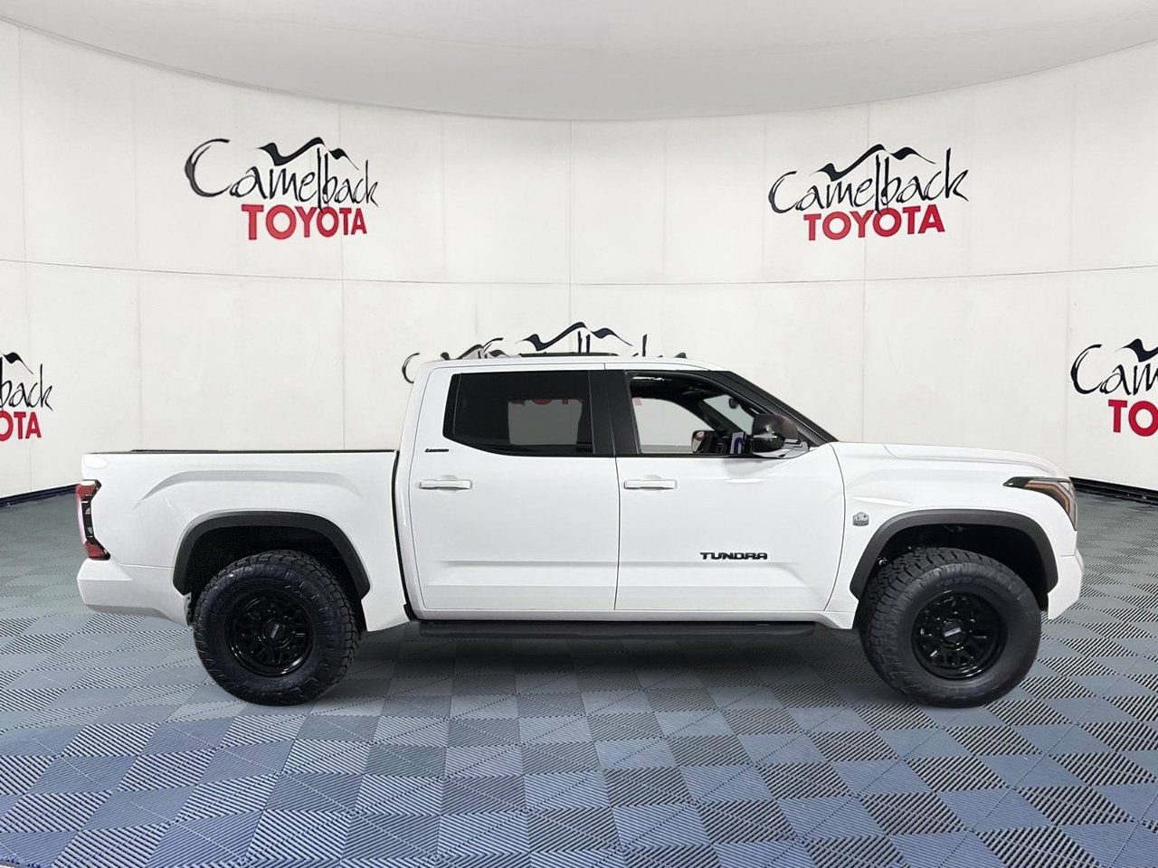 New 2026 Toyota Tundra Limited AWD/4WD image 8
