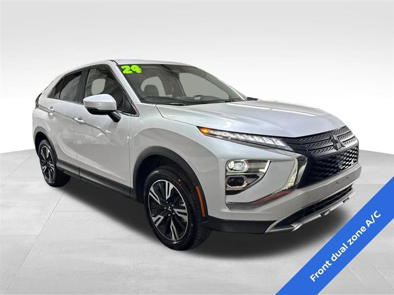 Used 2024 Mitsubishi Eclipse Cross SE image 3