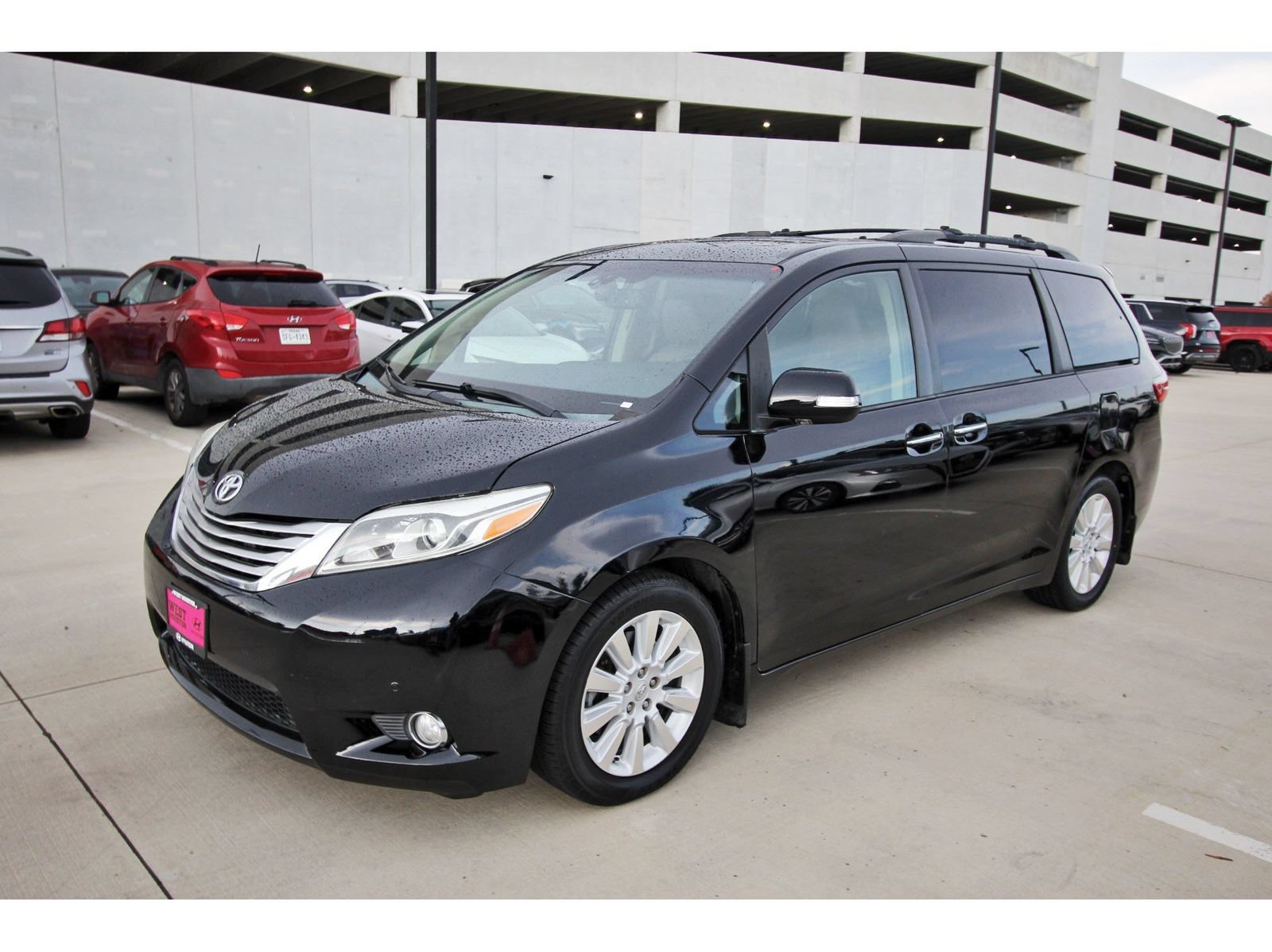 Used 2015 Toyota Sienna Limited Premium FWD image 3