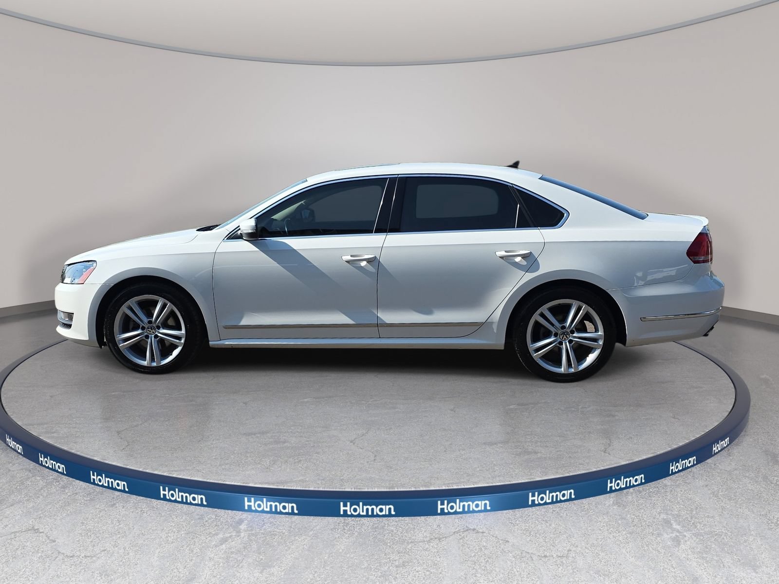 Used 2015 Volkswagen Passat 1.8T SEL Premium FWD image 9
