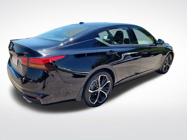 Used 2024 Nissan Altima 2.5 SR w/ SR Premium Package FWD image 6