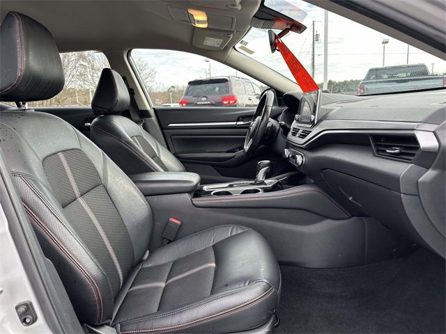 Used 2024 Nissan Altima 2.5 SR image 10