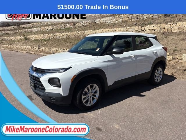 Used 2022 Chevrolet TrailBlazer LS image 2
