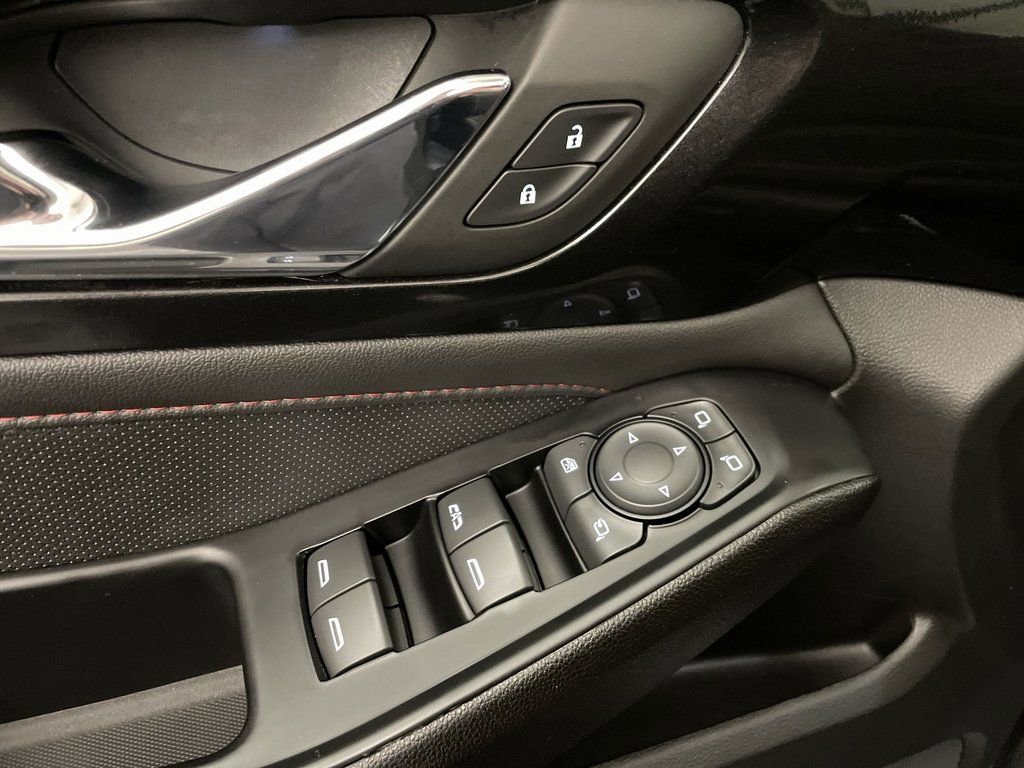 Used 2023 Chevrolet Traverse RS w/ LPO, Floor Liner Package image 18