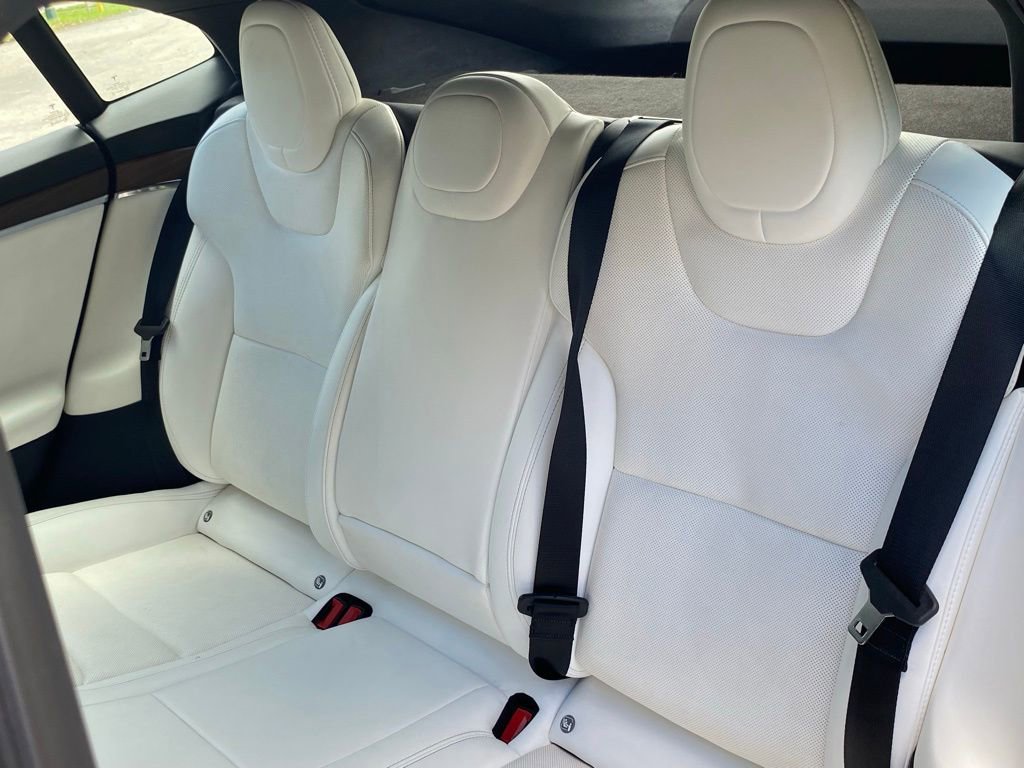 Used 2022 Tesla Model S image 40