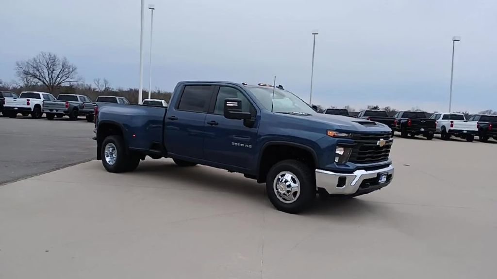 New 2026 Chevrolet Silverado 3500 W/T image 2