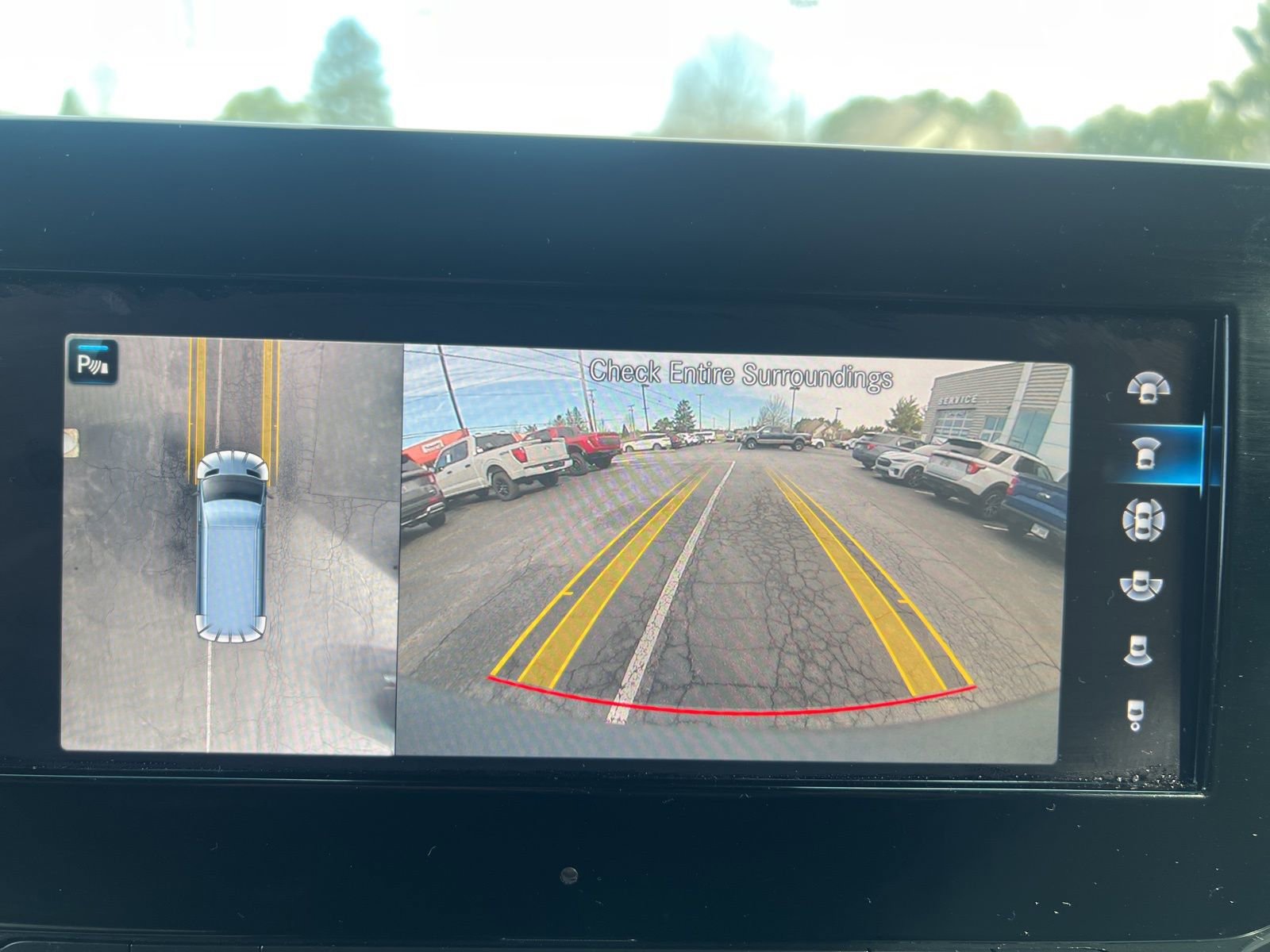 Used 2024 Mercedes-Benz Sprinter 144 Cargo image 23