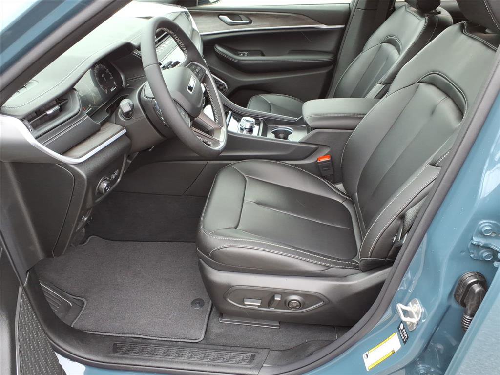 New 2026 Jeep Grand Cherokee Limited image 10