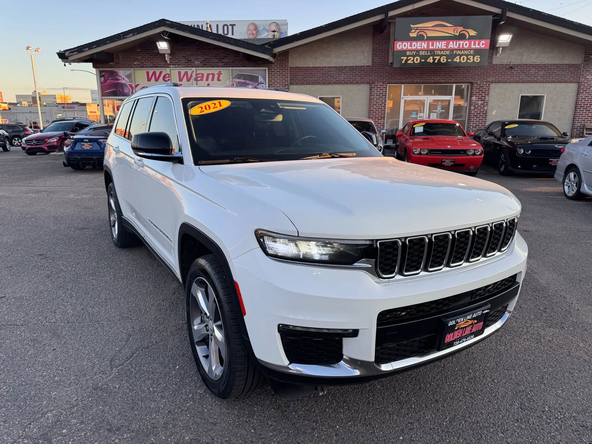 Used 2021 Jeep Grand Cherokee L Limited w/ Trailer Tow Group (B) image 2