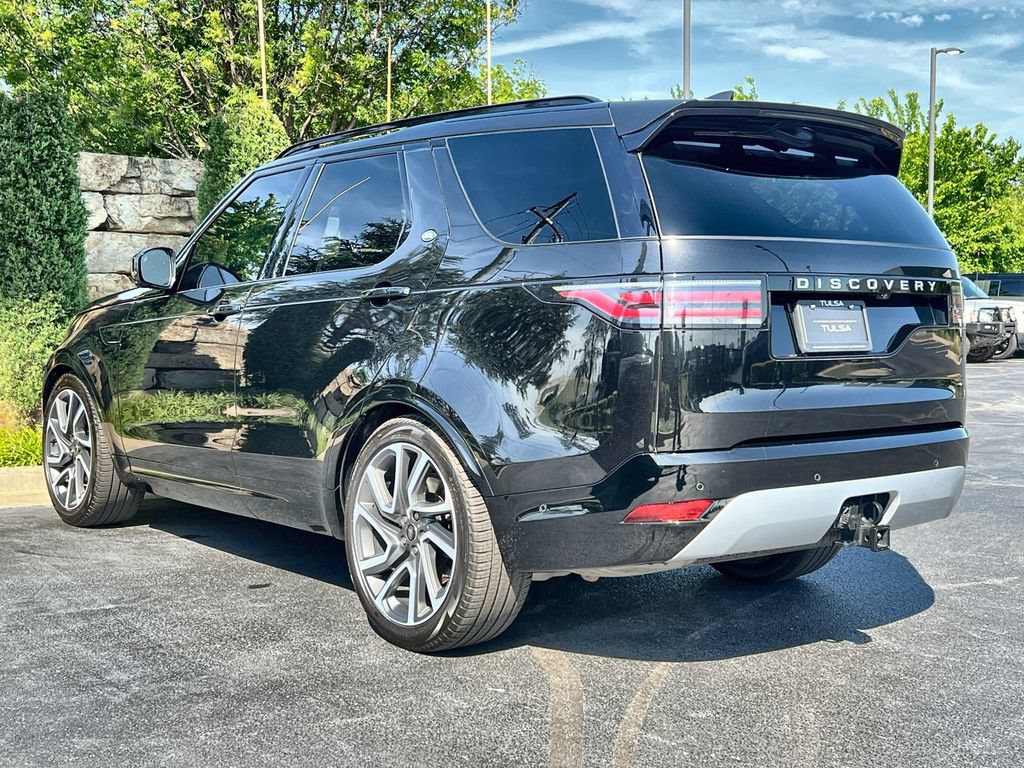 Certified 2025 Land Rover Discovery Metropolitan Edition AWD/4WD image 3