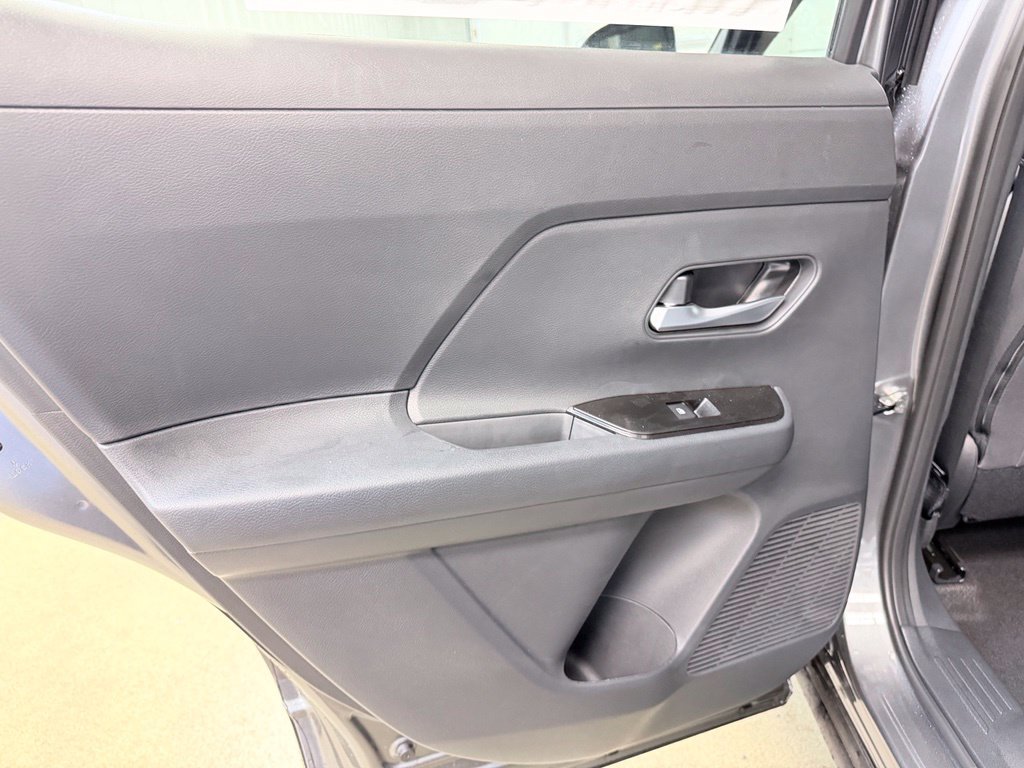 New 2027 Nissan Kicks SV AWD/4WD image 17