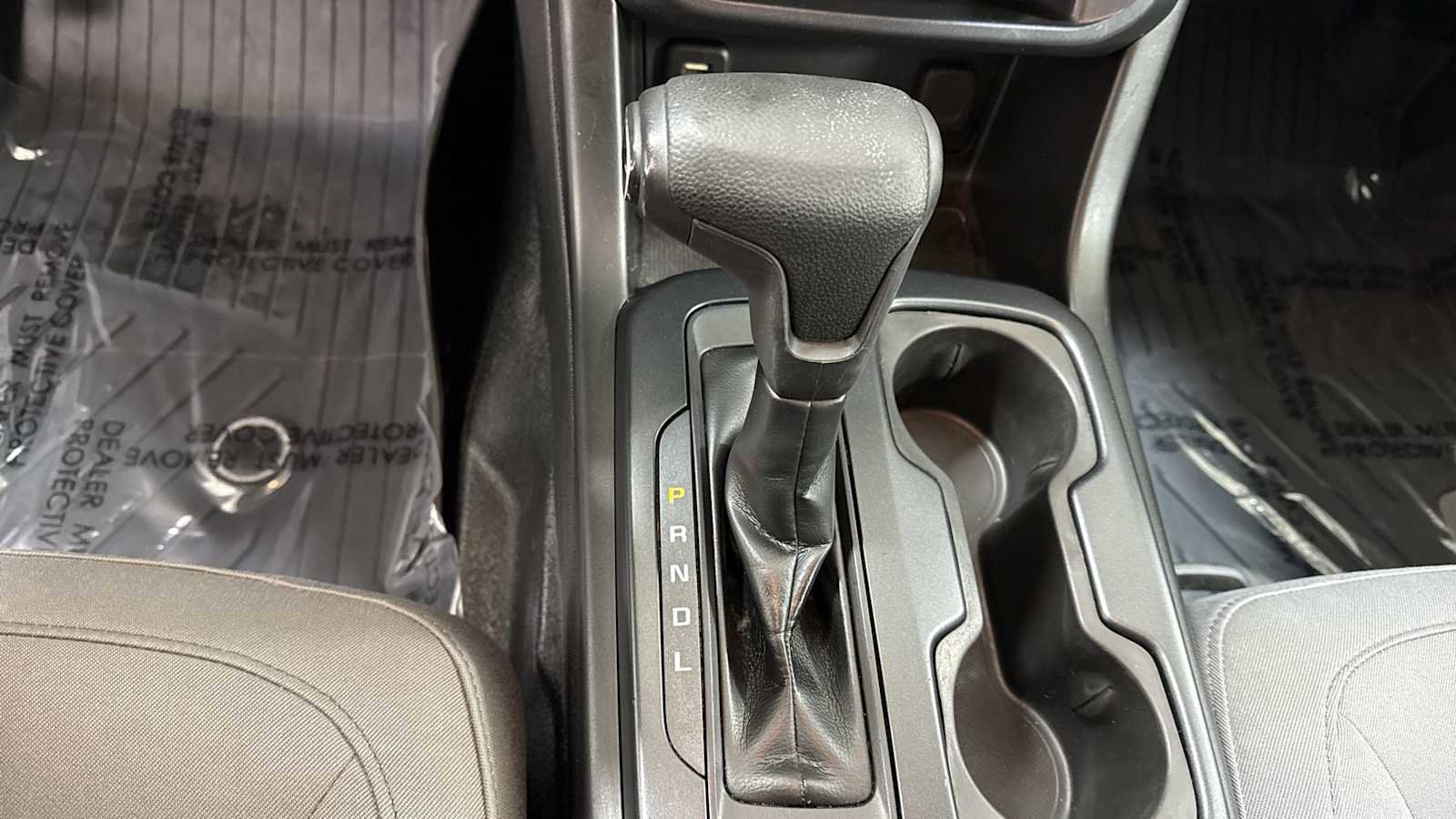 Used 2018 GMC Canyon 2WD Ext Cab 128.3 w/ Convenience Package image 21