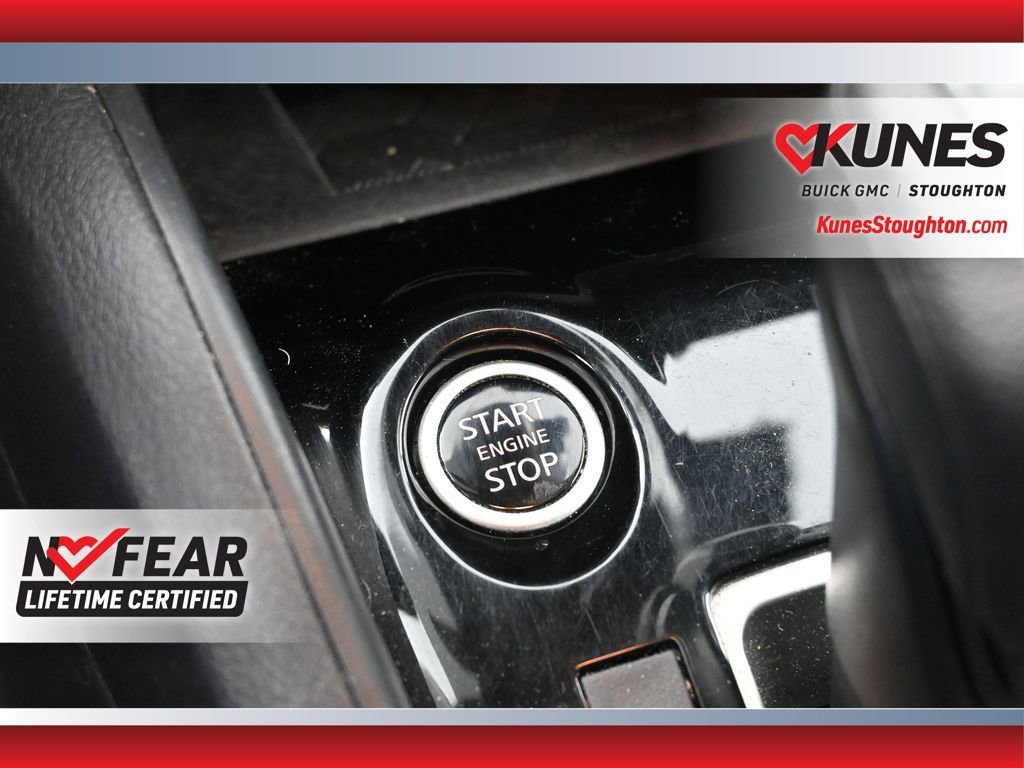 Used 2023 Nissan Versa SV image 23