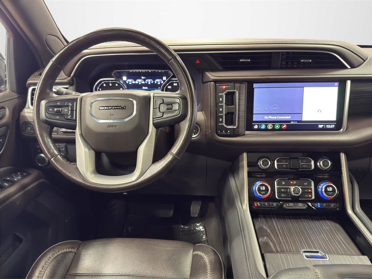 Used 2021 GMC Yukon Denali w/ Denali Premium Package image 18