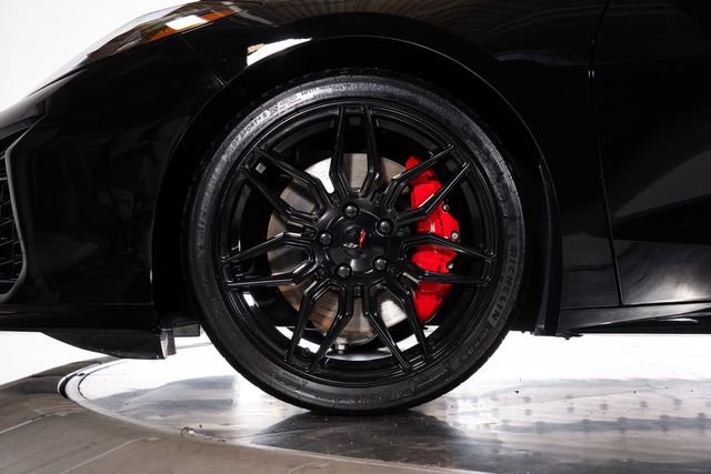 Used 2023 Chevrolet Corvette Stingray Coupe w/ Z51 Performance Package image 14
