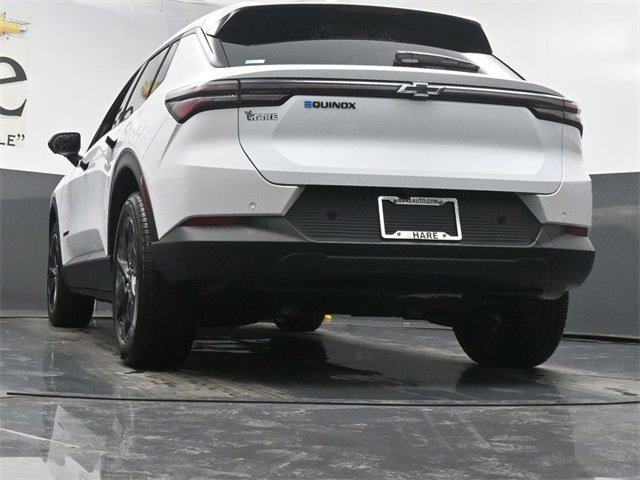 New 2026 Chevrolet Equinox EV LT image 32