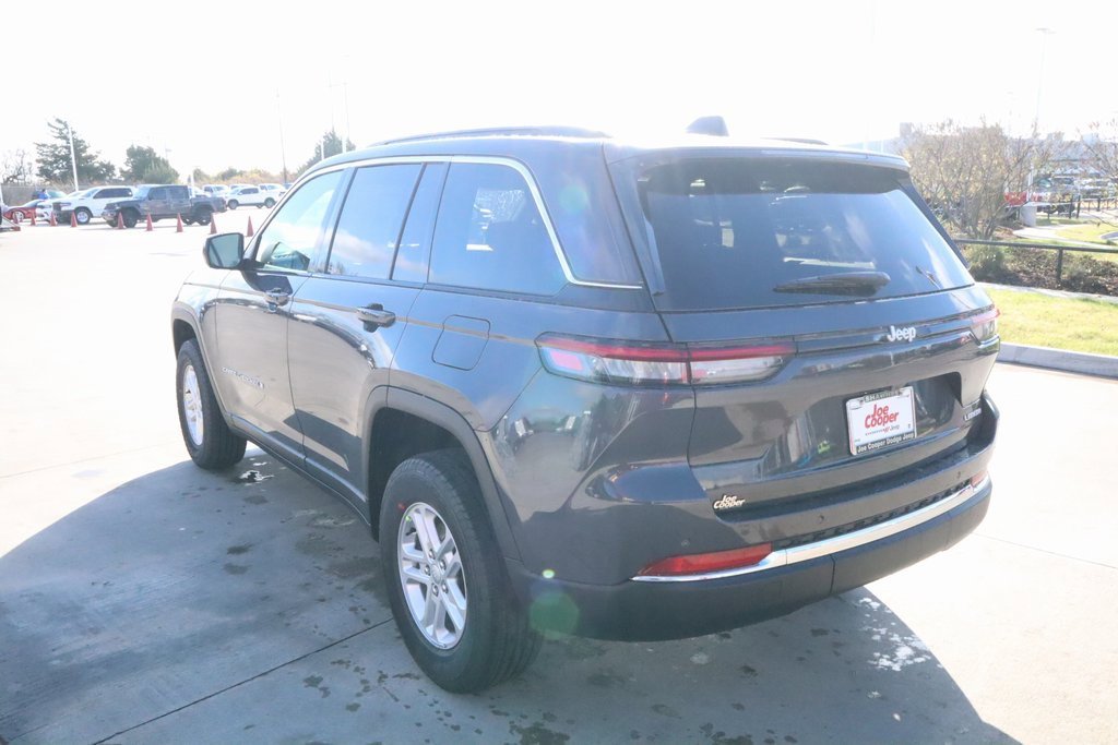 New 2025 Jeep Grand Cherokee Laredo w/ Luxury Tech Group I image 22