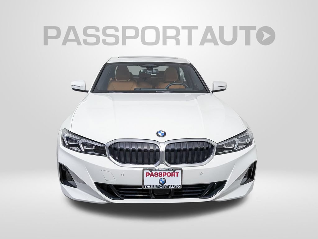 Used 2025 BMW 330i xDrive Sedan w/ Premium Package AWD/4WD image 10