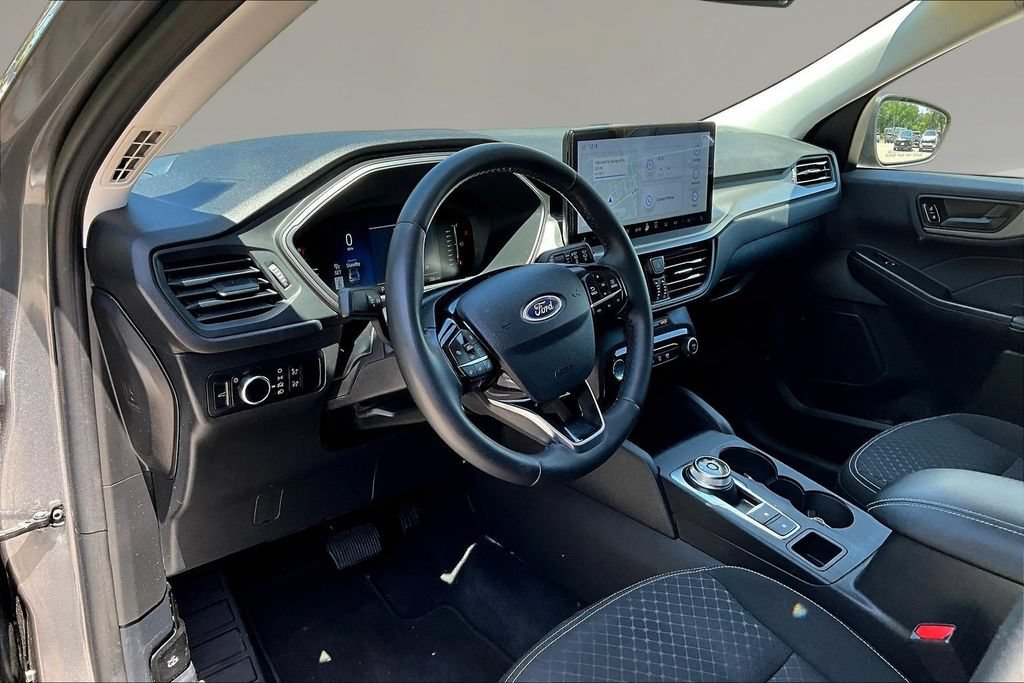 Used 2023 Ford Escape Active w/ Tech Pack #1 AWD/4WD image 16