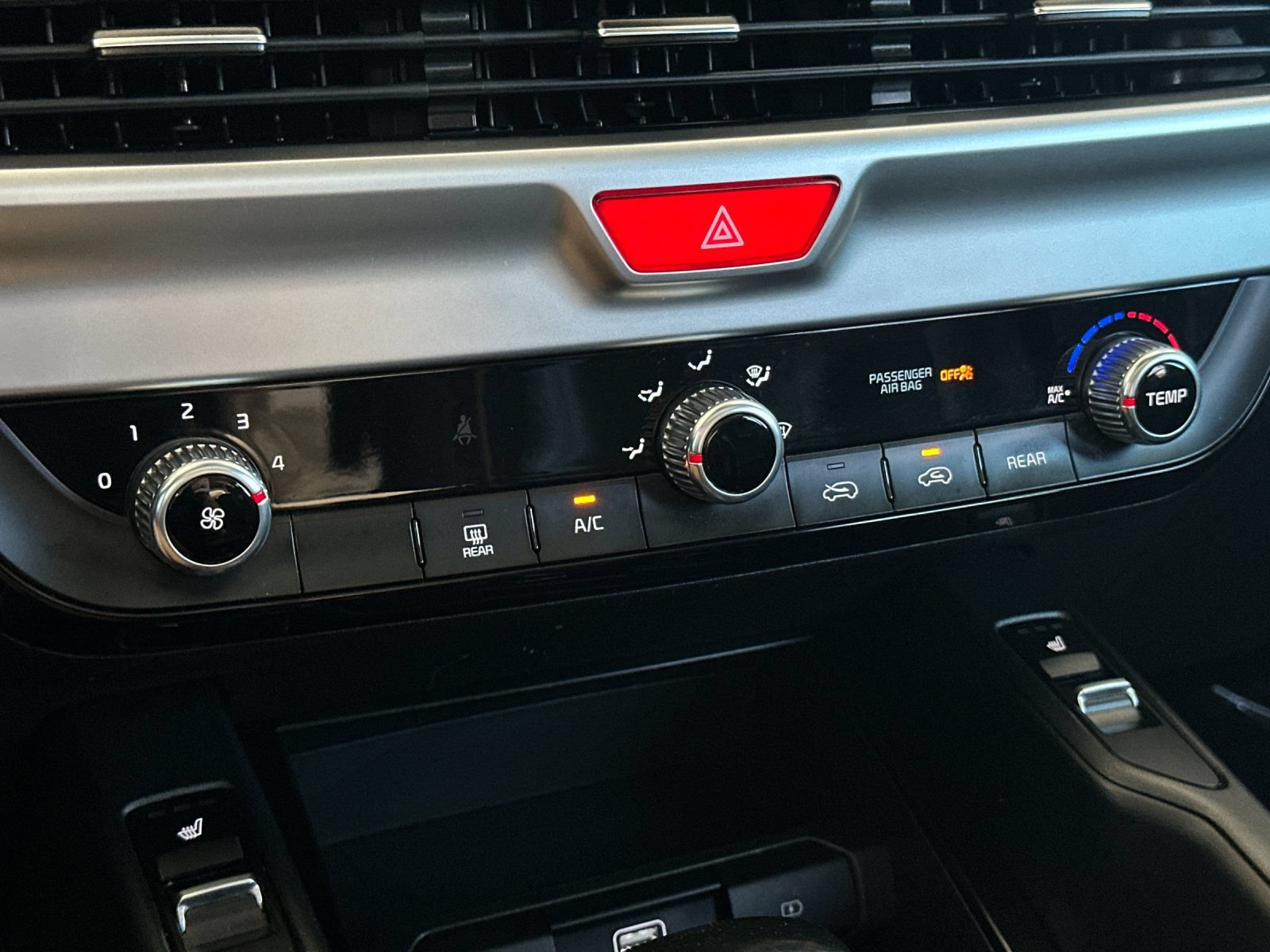 Used 2020 Kia Telluride S FWD image 20