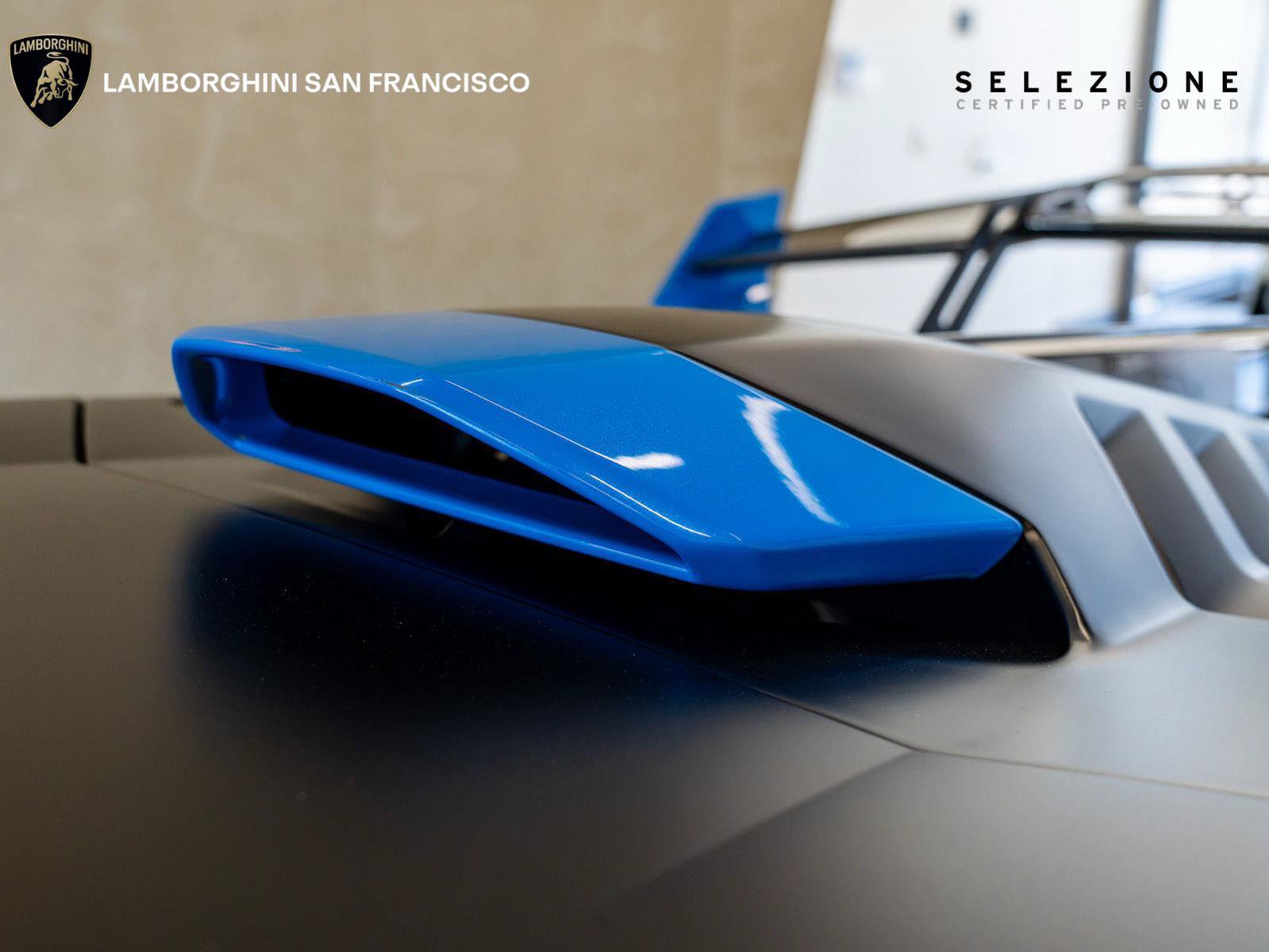 Used 2024 Lamborghini Huracan STO RWD image 30