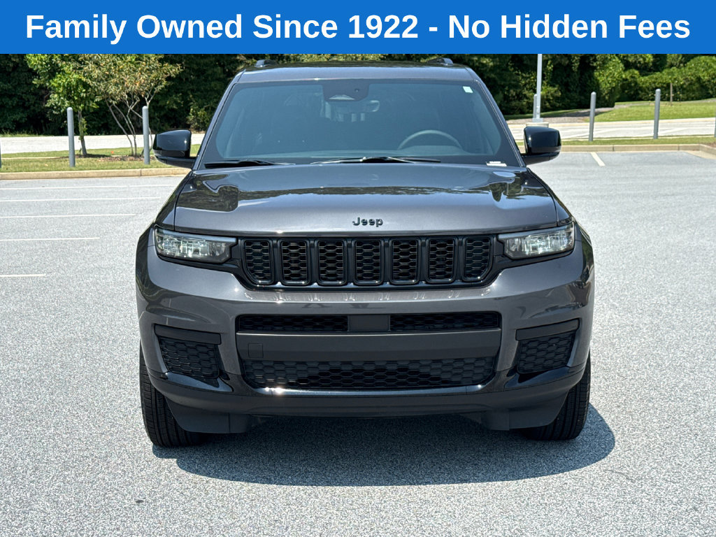 Used 2025 Jeep Grand Cherokee L Laredo AWD/4WD image 2