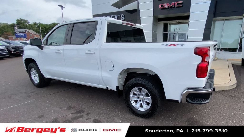Used 2021 Chevrolet Silverado 1500 LT AWD/4WD image 8