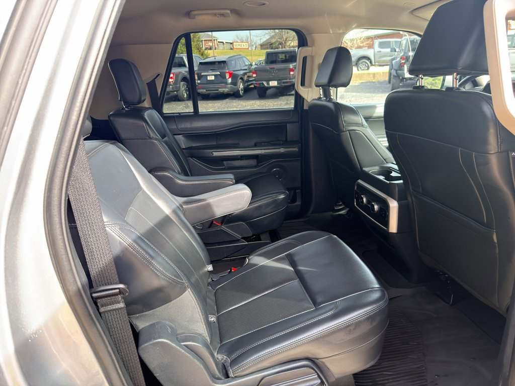 Used 2024 Ford Expedition Max XLT image 15