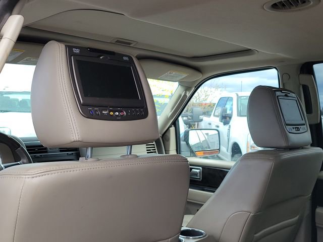 Used 2015 Lincoln Navigator 4WD image 9