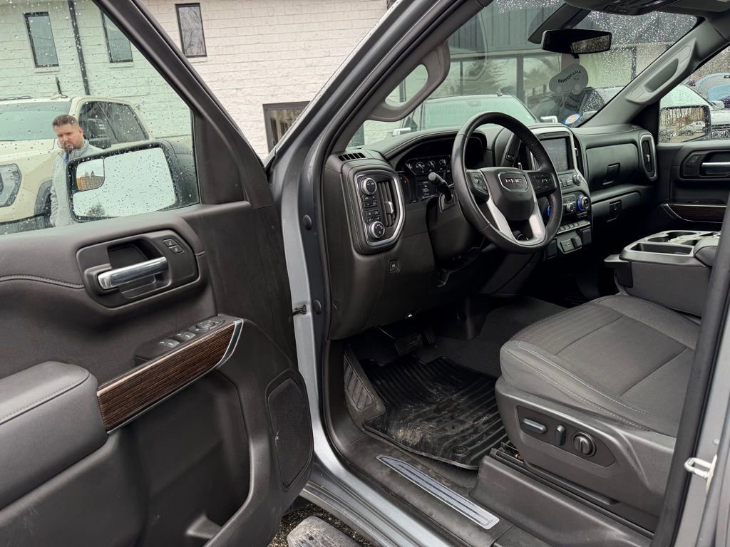 Certified 2022 GMC Sierra 1500 Elevation image 17