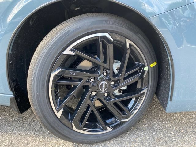New 2026 Nissan Sentra SR w/ SR All Weather Package FWD image 15