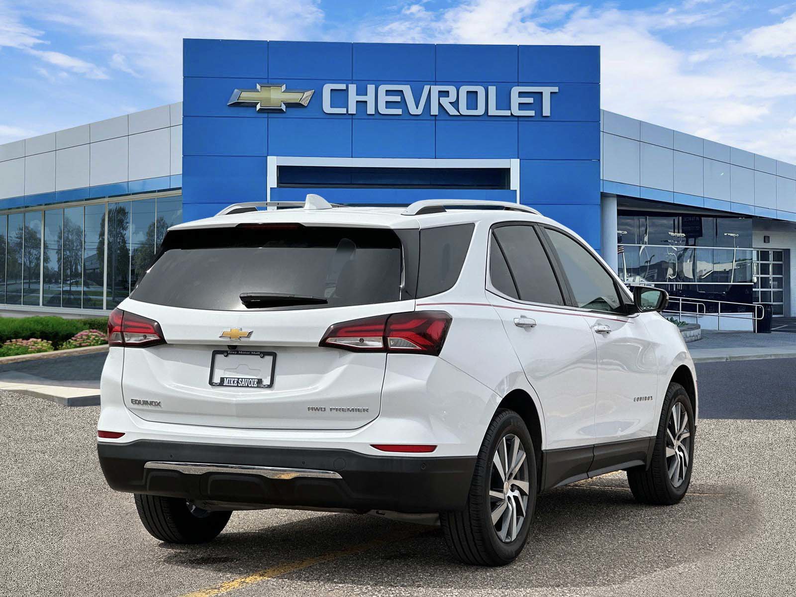Certified 2024 Chevrolet Equinox Premier AWD/4WD image 4
